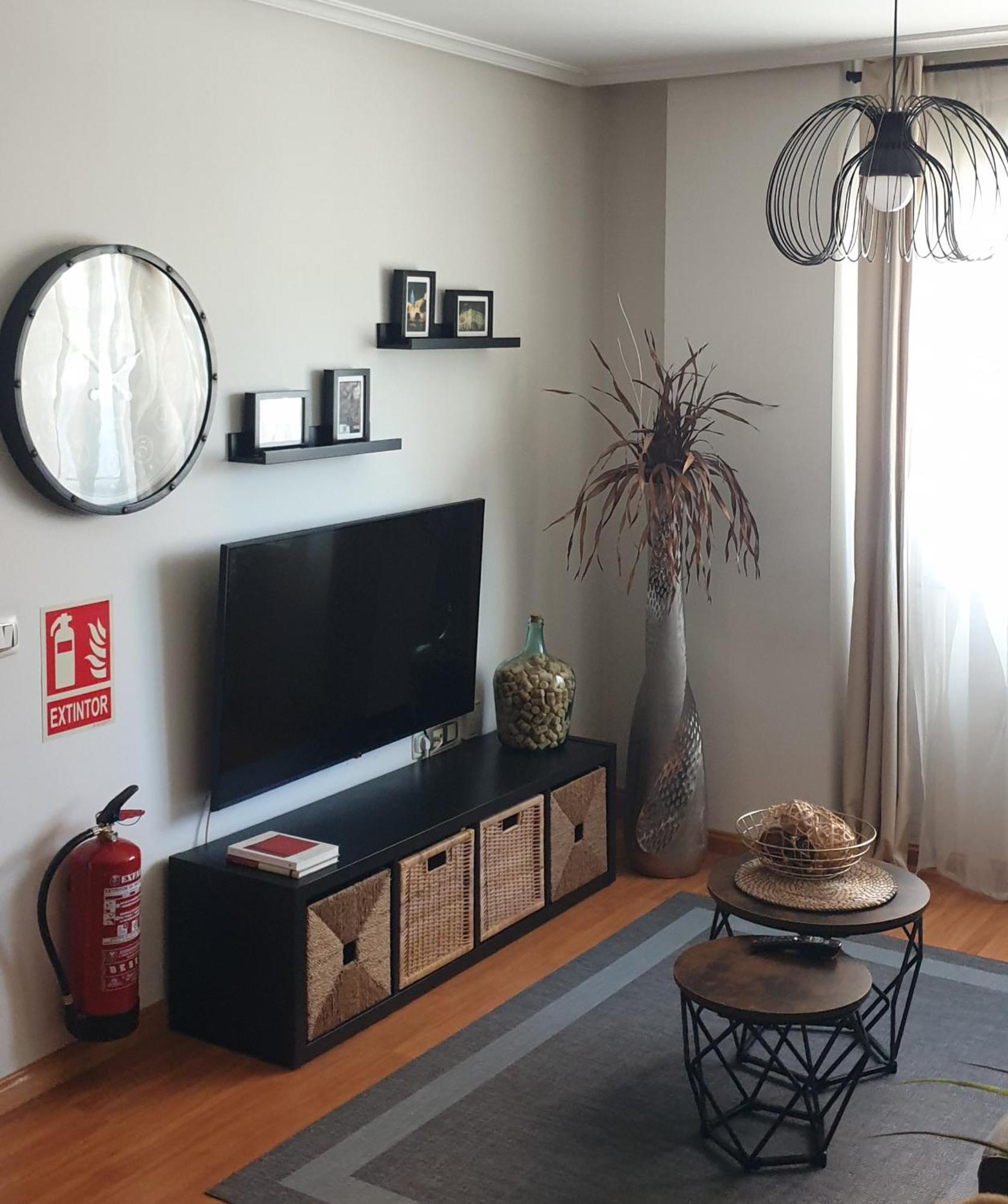 Apartamento "Los Prados" Wifi Y Parking Oviedo Exteriér fotografie