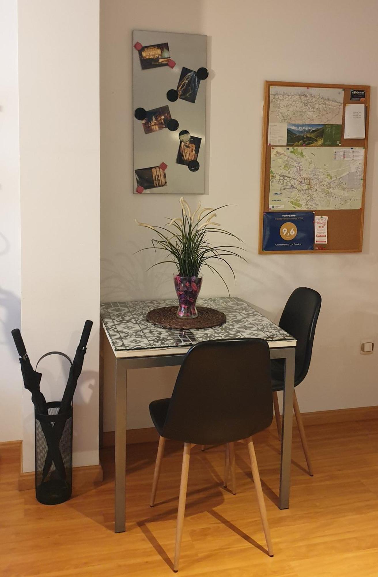 Apartamento "Los Prados" Wifi Y Parking Oviedo Exteriér fotografie