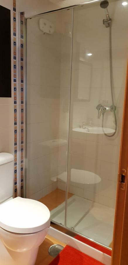 Apartamento "Los Prados" Wifi Y Parking Oviedo Exteriér fotografie