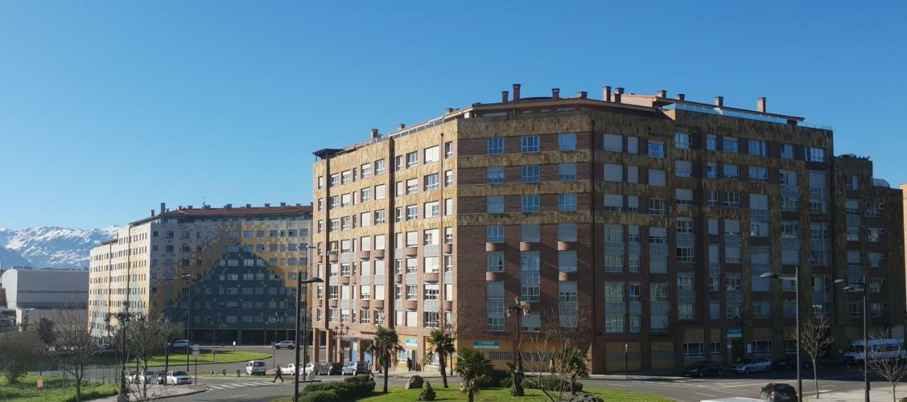 Apartamento "Los Prados" Wifi Y Parking Oviedo Exteriér fotografie