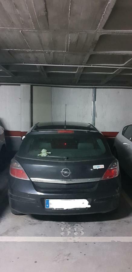 Apartamento "Los Prados" Wifi Y Parking Oviedo Exteriér fotografie
